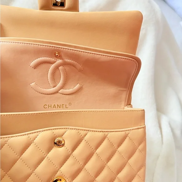 Chanel Beige Quilted Leather Chain Bag - Picture 10 of 12